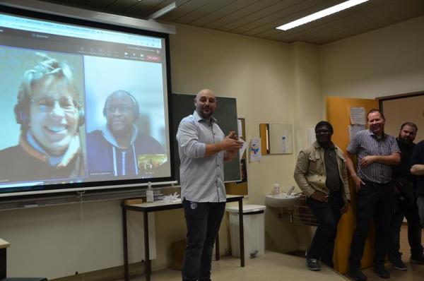 Rencontre des alumni et des étudiants d’électronique appliquée (HEFF-HELB)