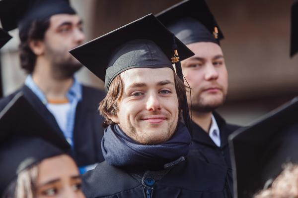 Une cérémonie prestigieuse pour les proclamations des étudiant·e·s de la HEFF