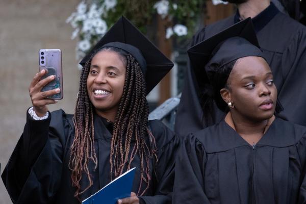 Une cérémonie prestigieuse pour les proclamations des étudiant·e·s de la HEFF