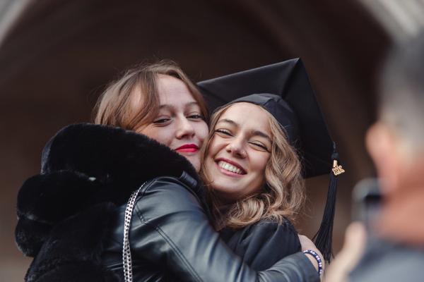 Une cérémonie prestigieuse pour les proclamations des étudiant·e·s de la HEFF