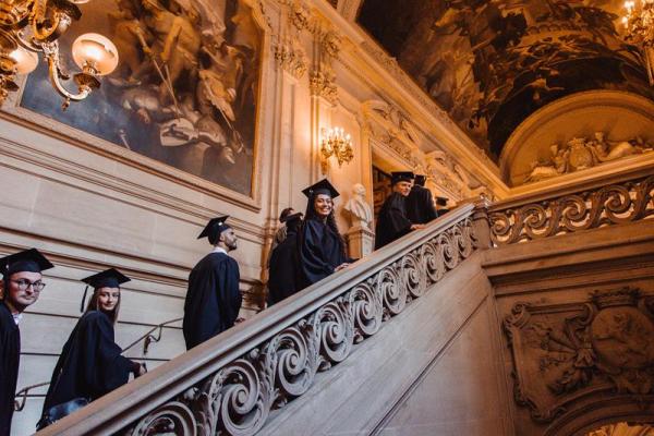 Une cérémonie prestigieuse pour les proclamations des étudiant·e·s de la HEFF