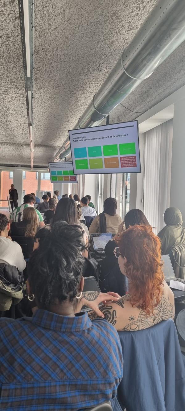 L’insulte, un mode de communication ? Histoire, stéréotypes, effets